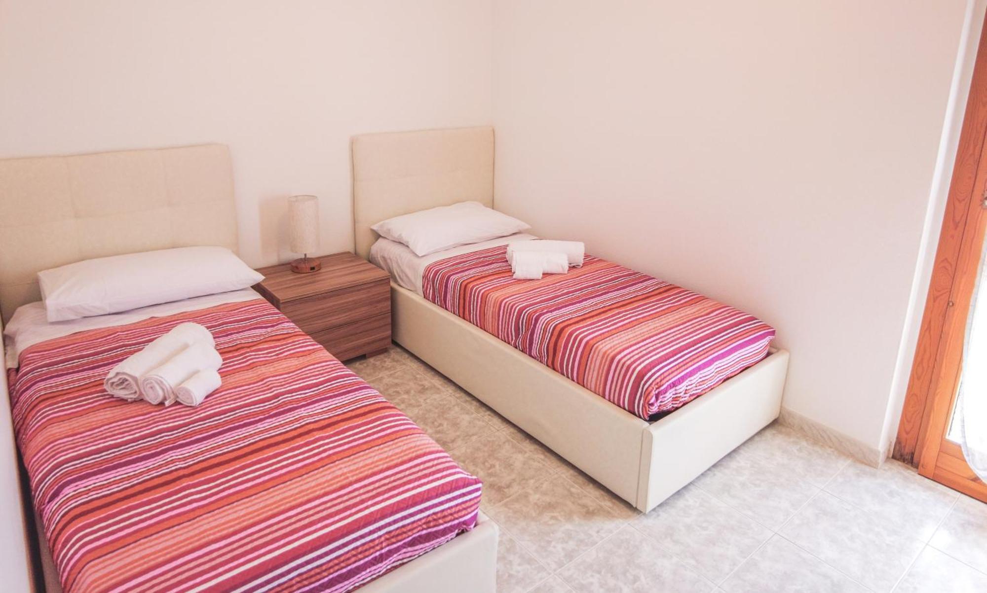 Budget Beds Alguer Exterior foto